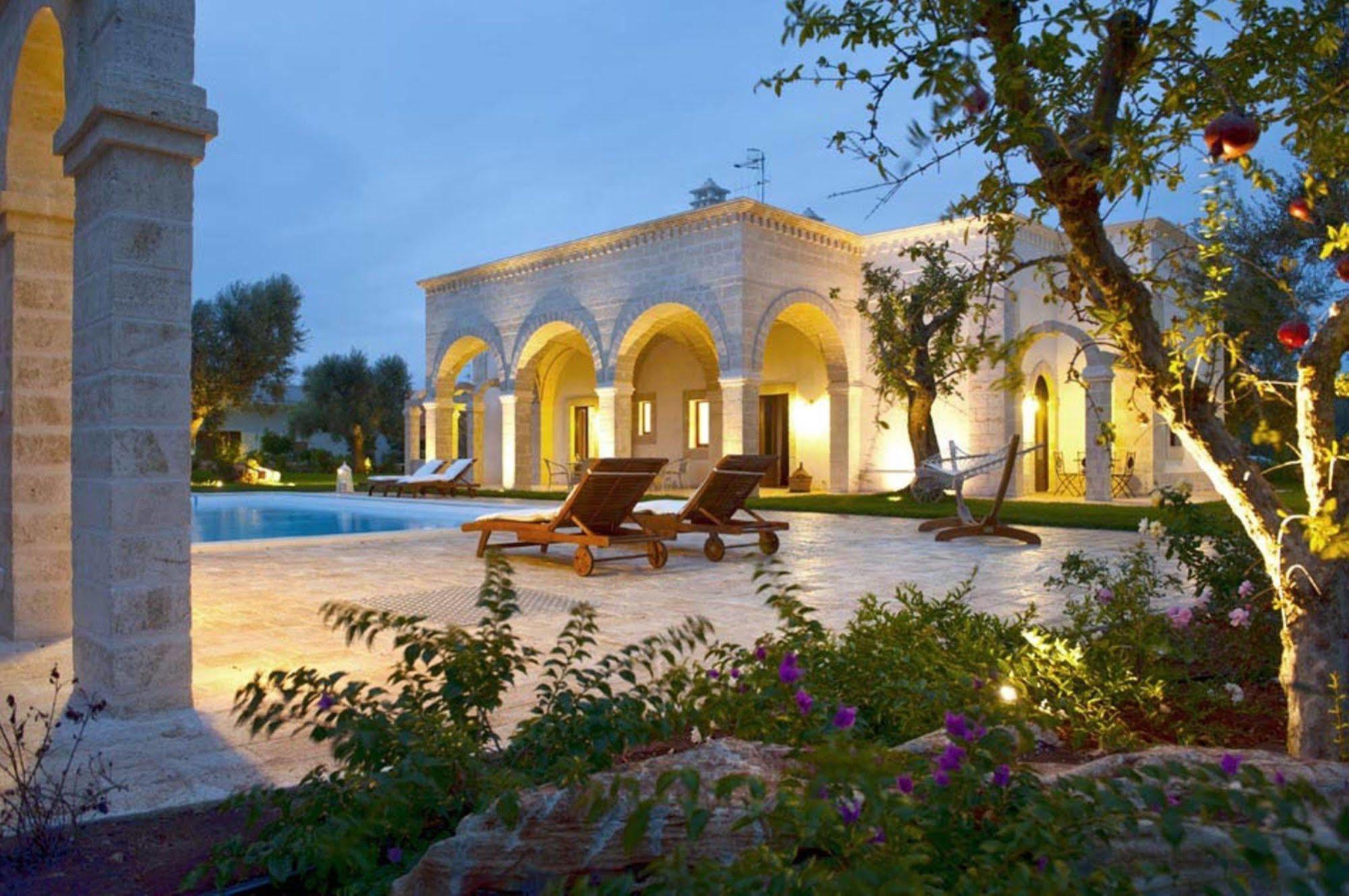 Donna Lucrezia Guest House Pezze Di Greco Exterior photo